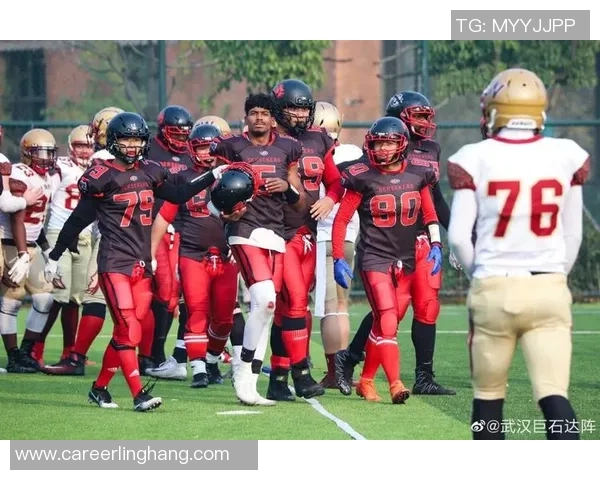 武汉篮球队总决赛之路:从默默无闻到荣耀巅峰的奋斗历程 武汉篮球队总决赛之路:从默默无闻到荣耀巅峰的奋斗历程