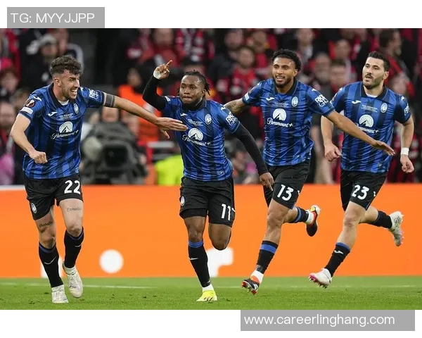 武汉羽毛球队防反战术解析及其在比赛中的应用探讨 武汉羽毛球队防反战术解析及其在比赛中的应用探讨